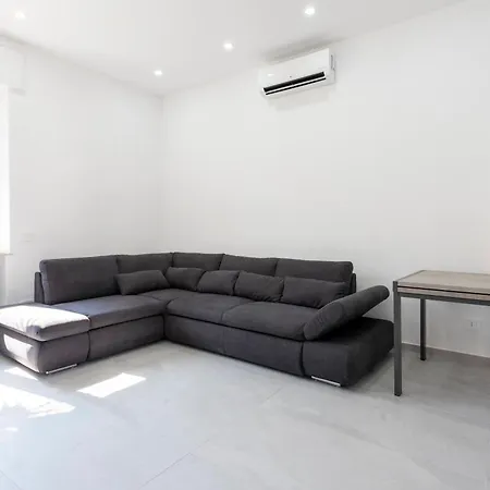 La Fenice - Self Chek-in - Wifi نوفارا