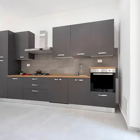 La Fenice - Self Chek-in - Wifi * Novara